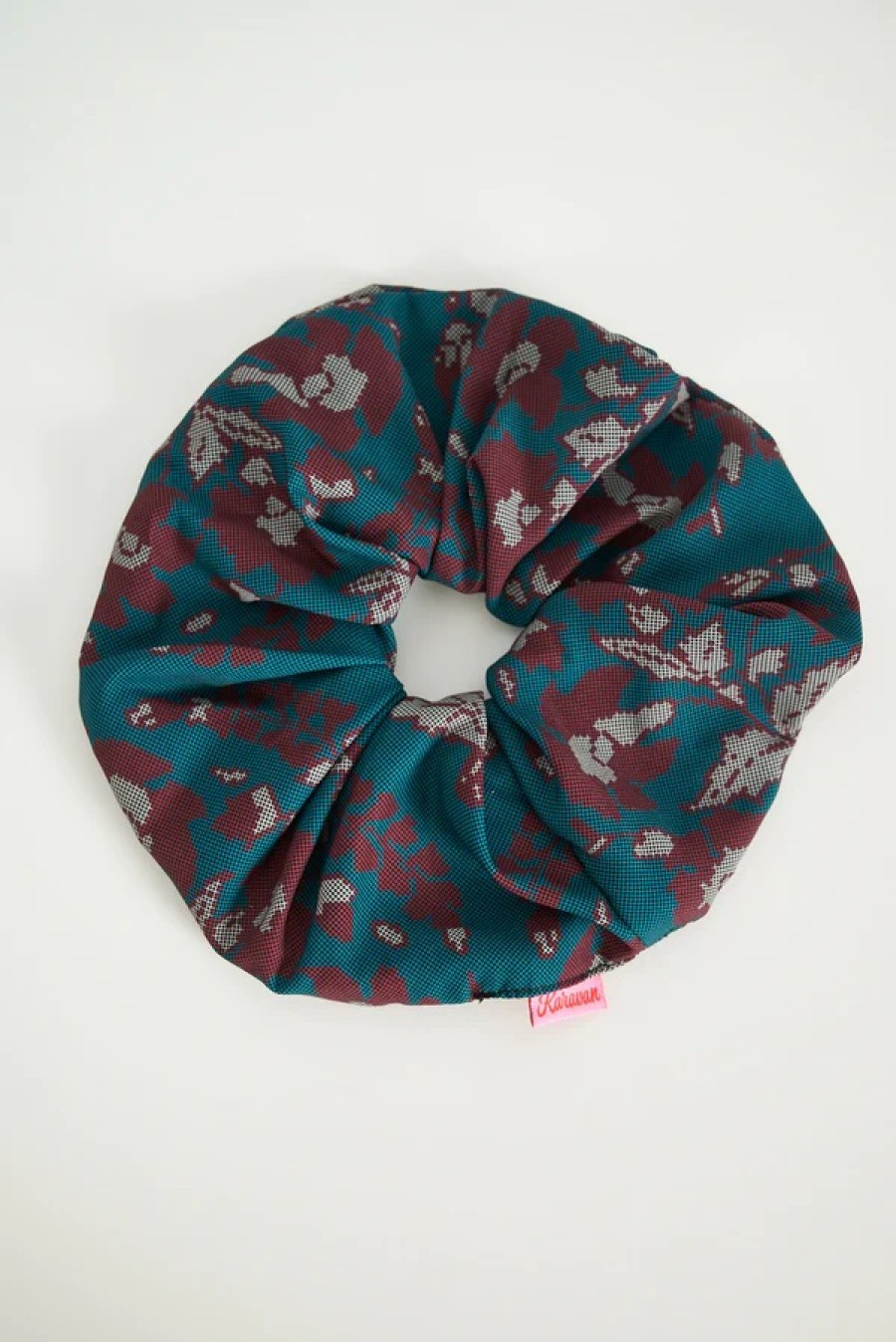 Accesorios ROPA KARAVANA | Tribe Scrunchie (Flor Petroleo) - Karavan Clothing